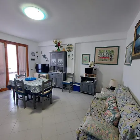 Holiday home Domus Dejanas *